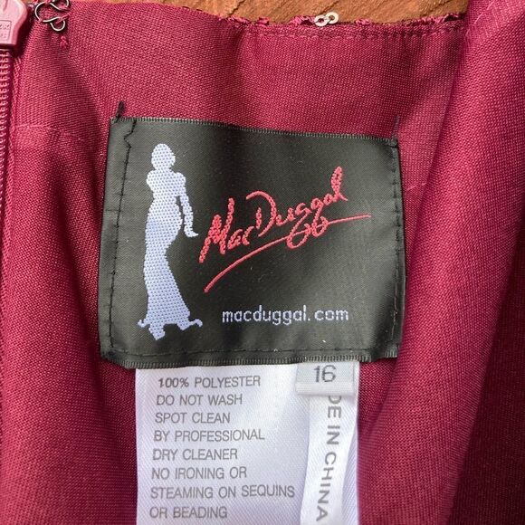 MAC DUGGAL Long Sleeve Sequined Lace Ruched Gown Garnet size 16 NWT - Picture 9 of 13